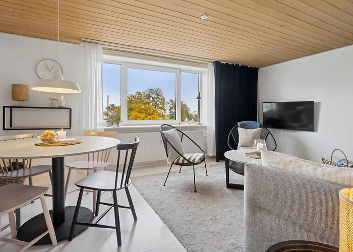 Beautifull 2-room With Sea View *